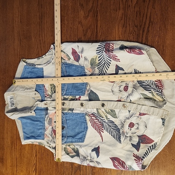 Floral Denim Vest - Picture 10 of 10